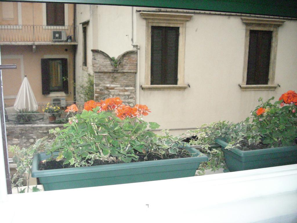 A Casa Di Luca Hotel Verona Exterior foto
